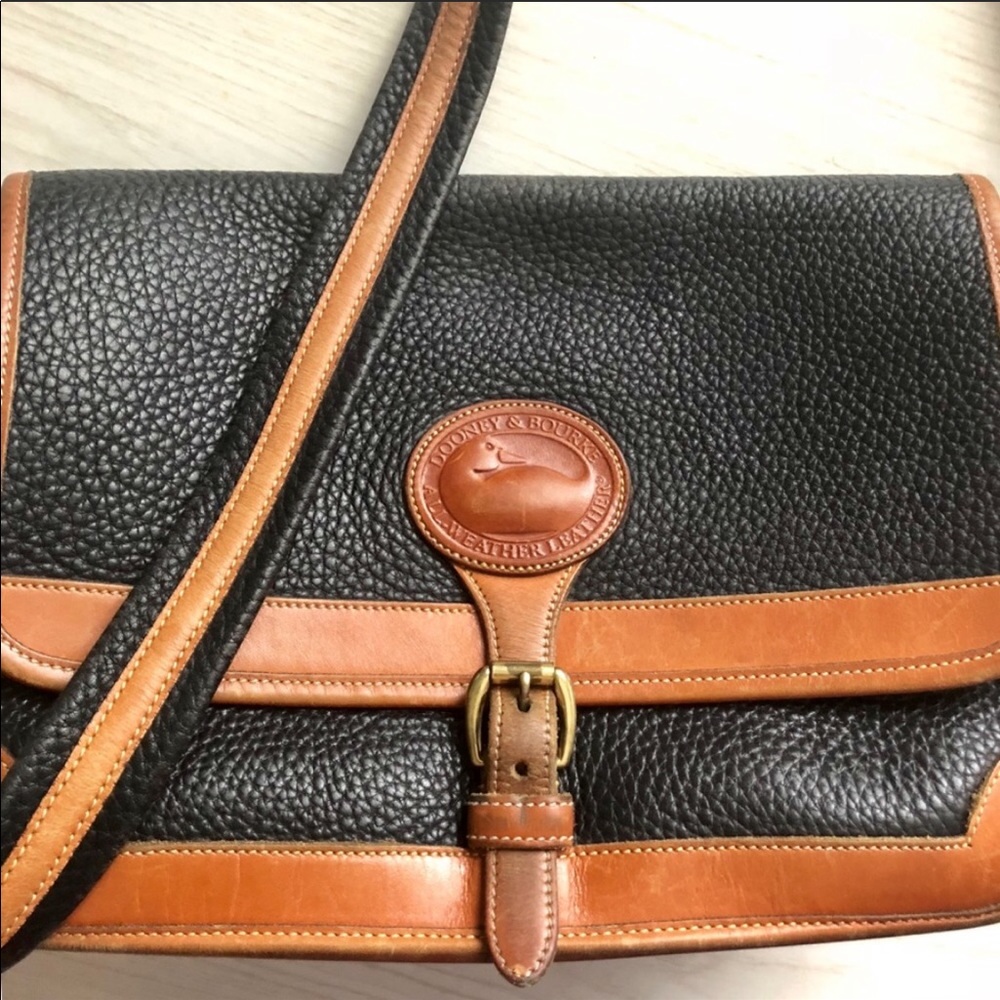 Vintage Dooney and Bourke Crossbody